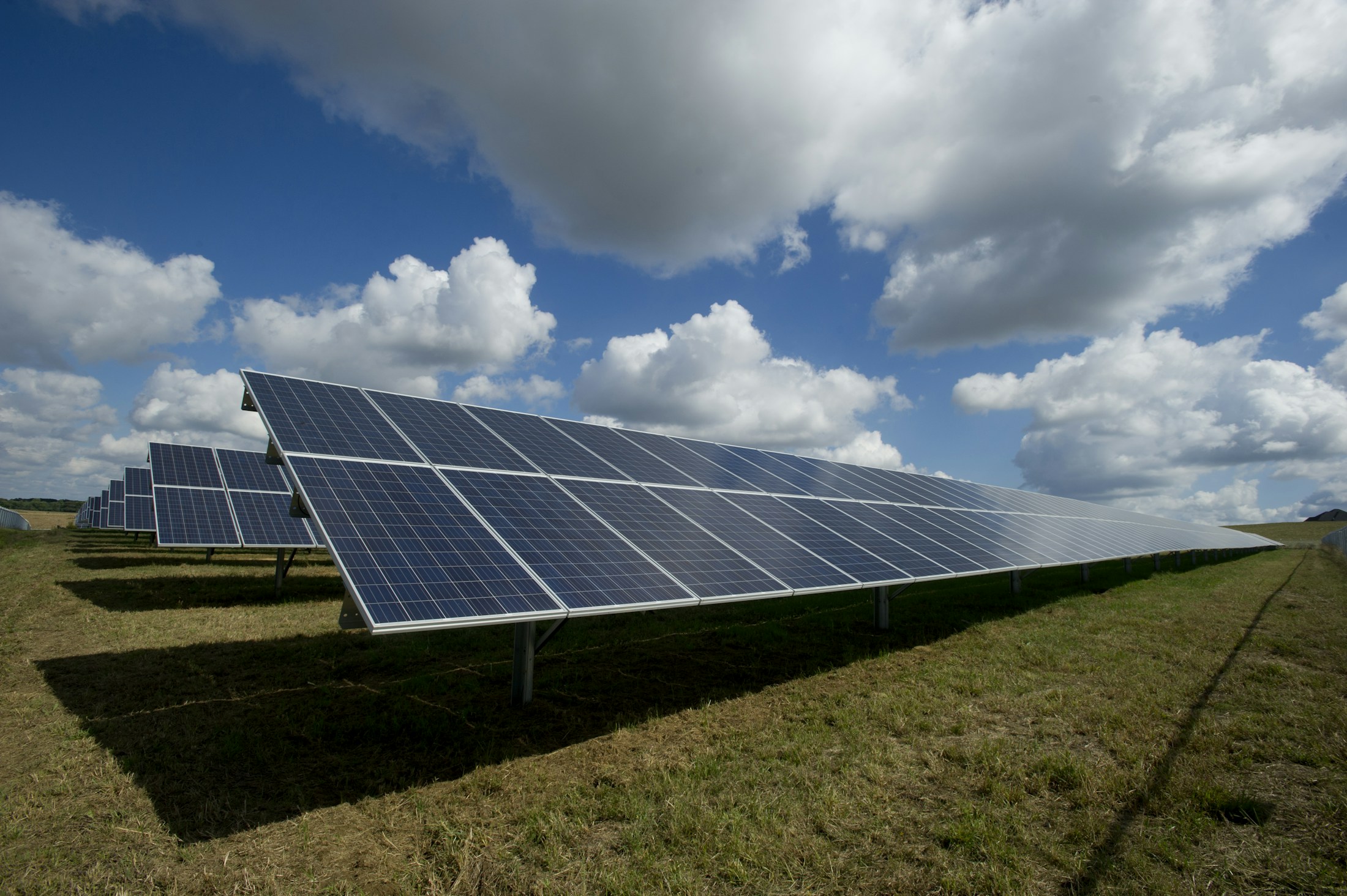 Illustrative solar generation setting for storage planning